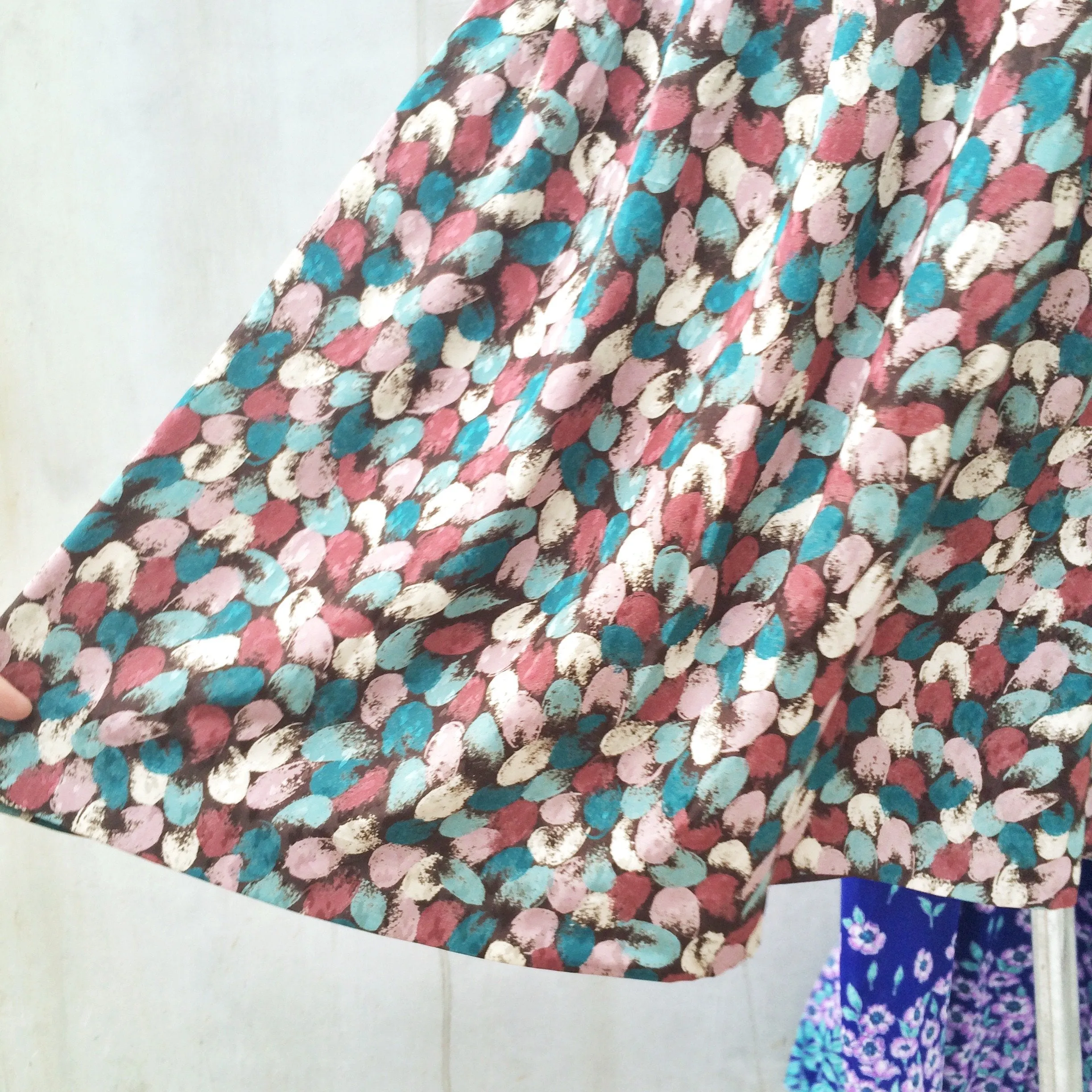 Acrylic Artist | Vintage 1950s brush strokes graphic polka dot print Day Dress