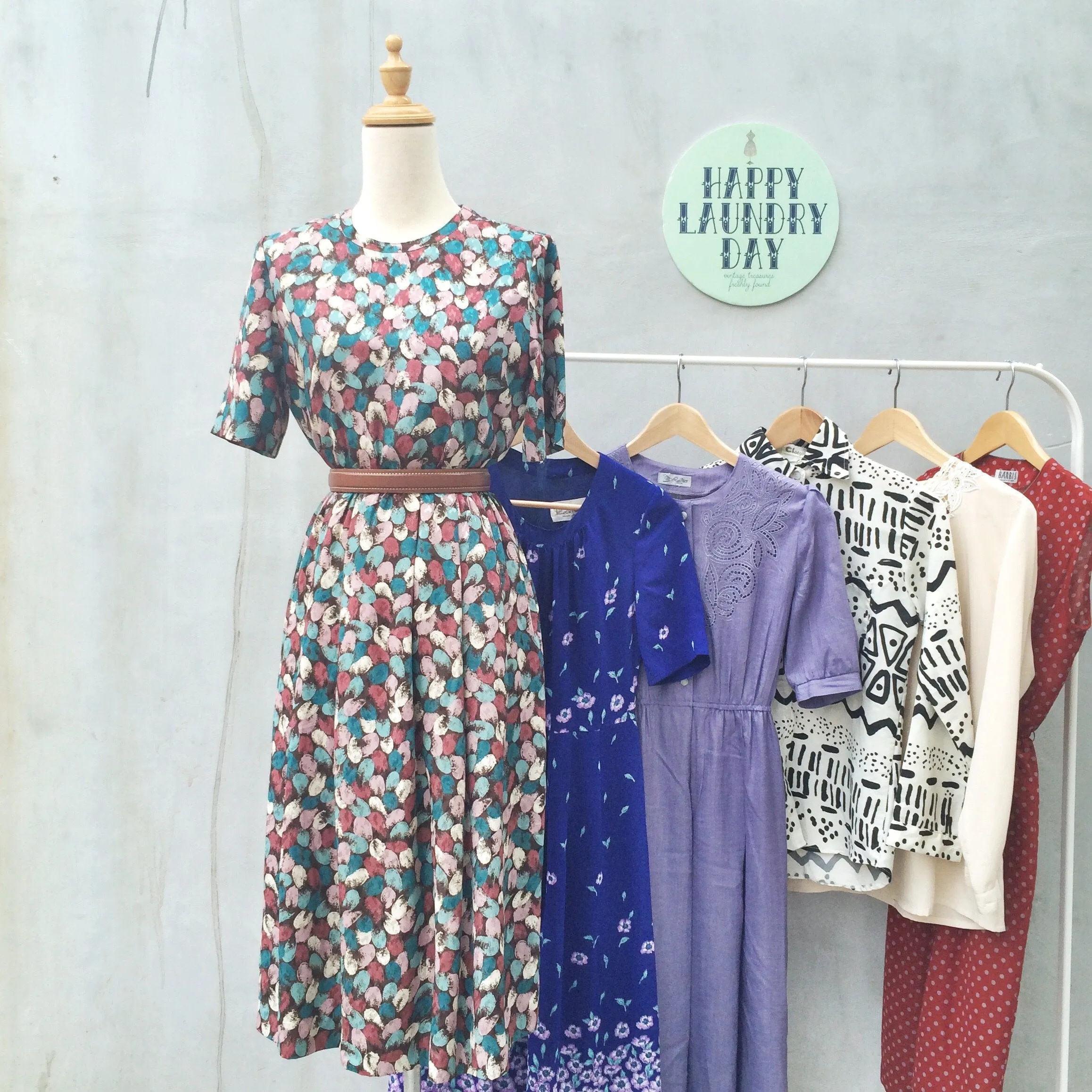 Acrylic Artist | Vintage 1950s brush strokes graphic polka dot print Day Dress