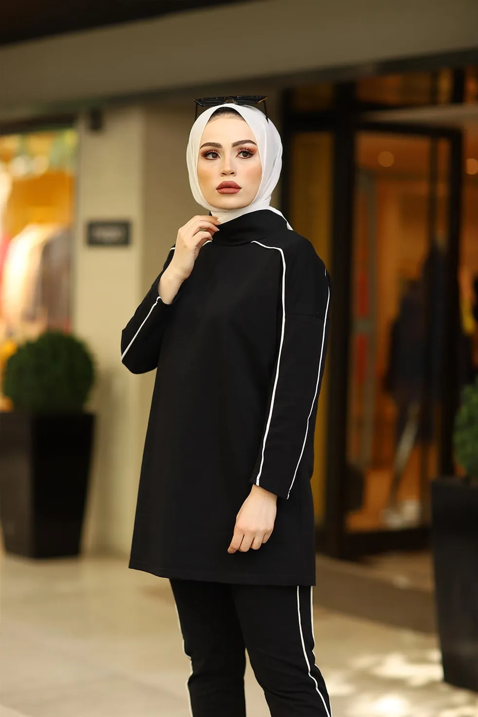 BNG Women  Slim Fit Suit-Black - Clermont