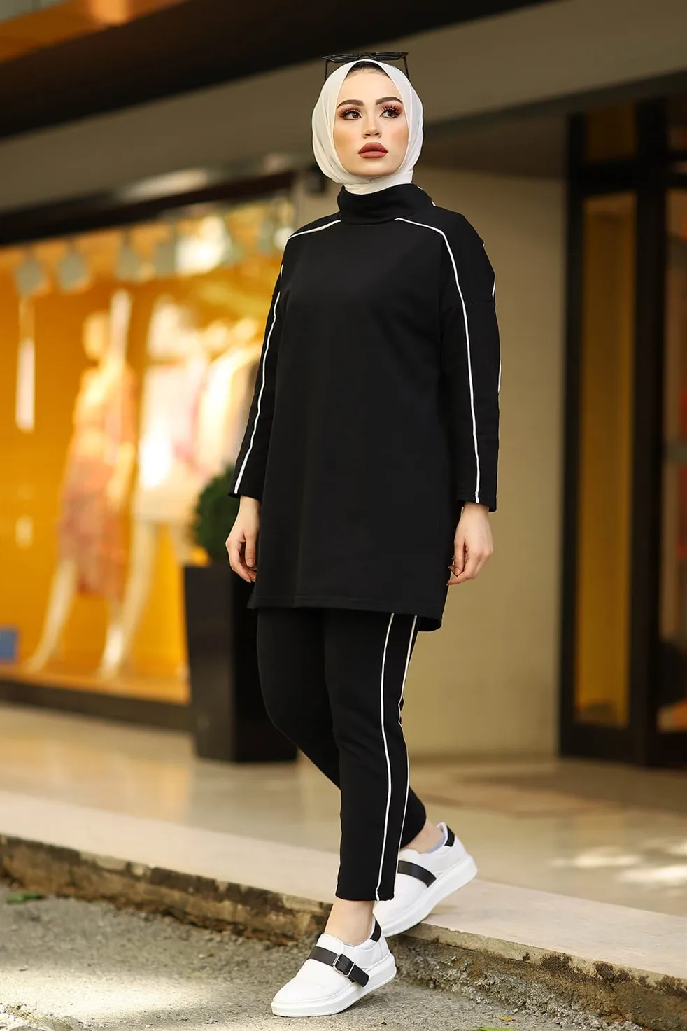 BNG Women  Slim Fit Suit-Black - Clermont