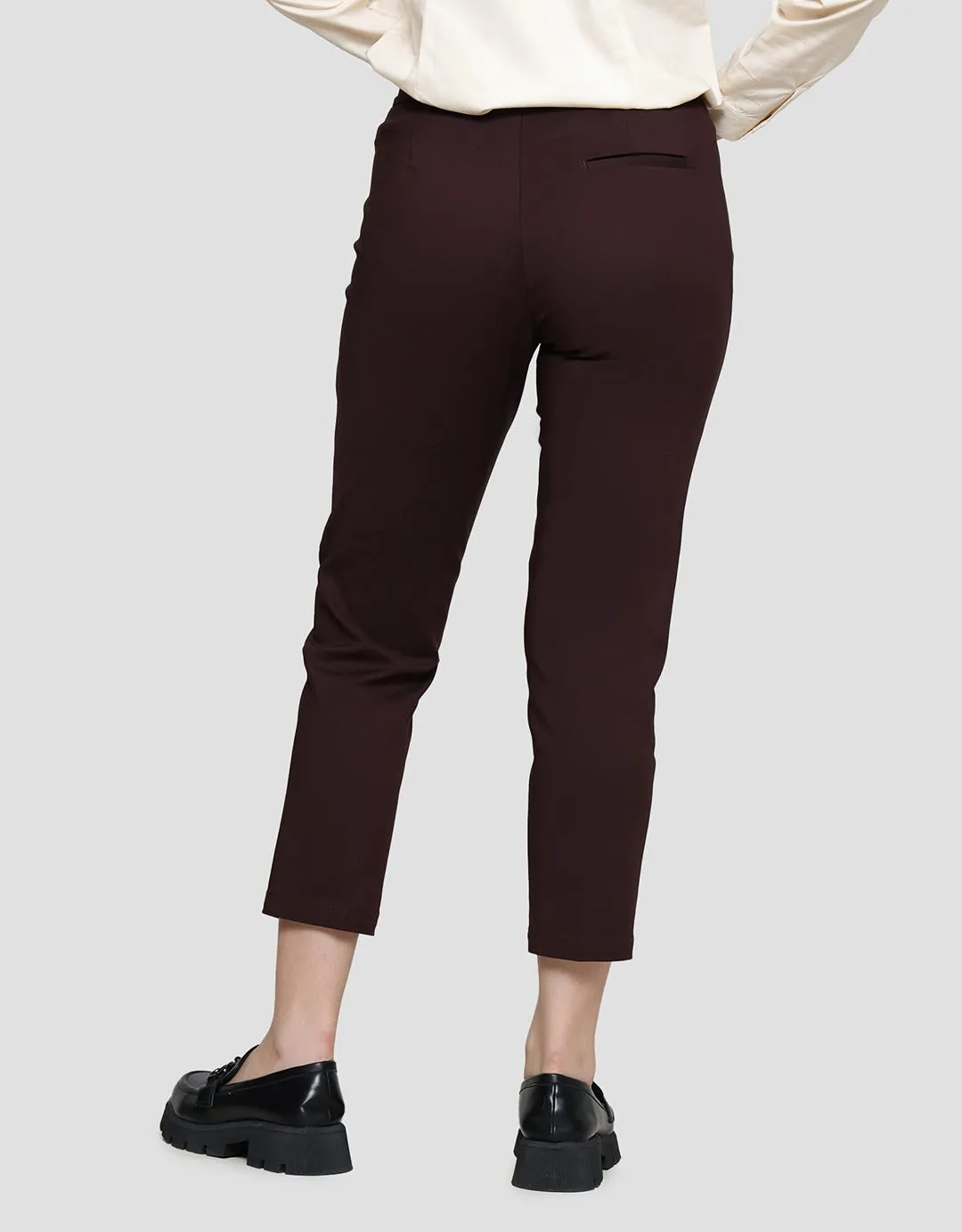 Cardinal Femme Plain Look Celana Chinos Wanita