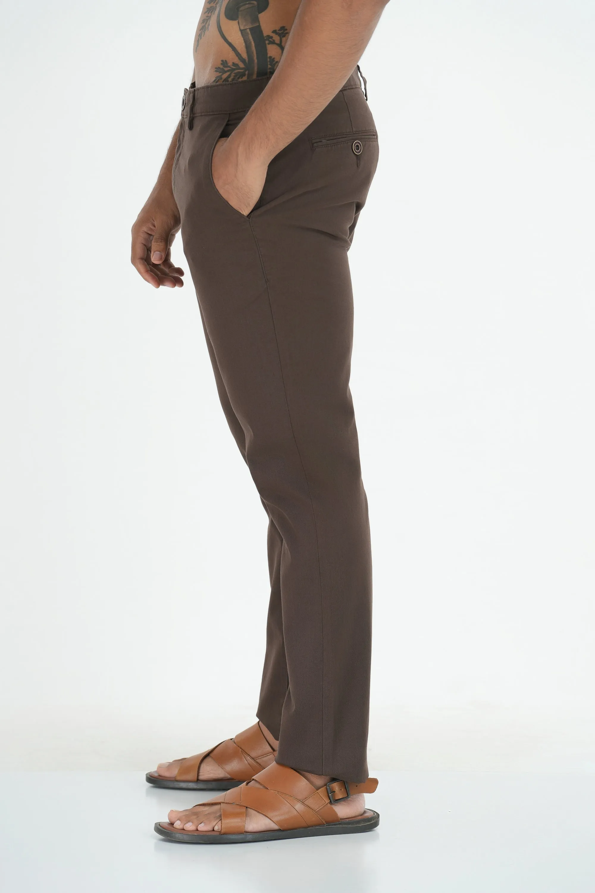 Essential Chinos - Slim Fit - Brown