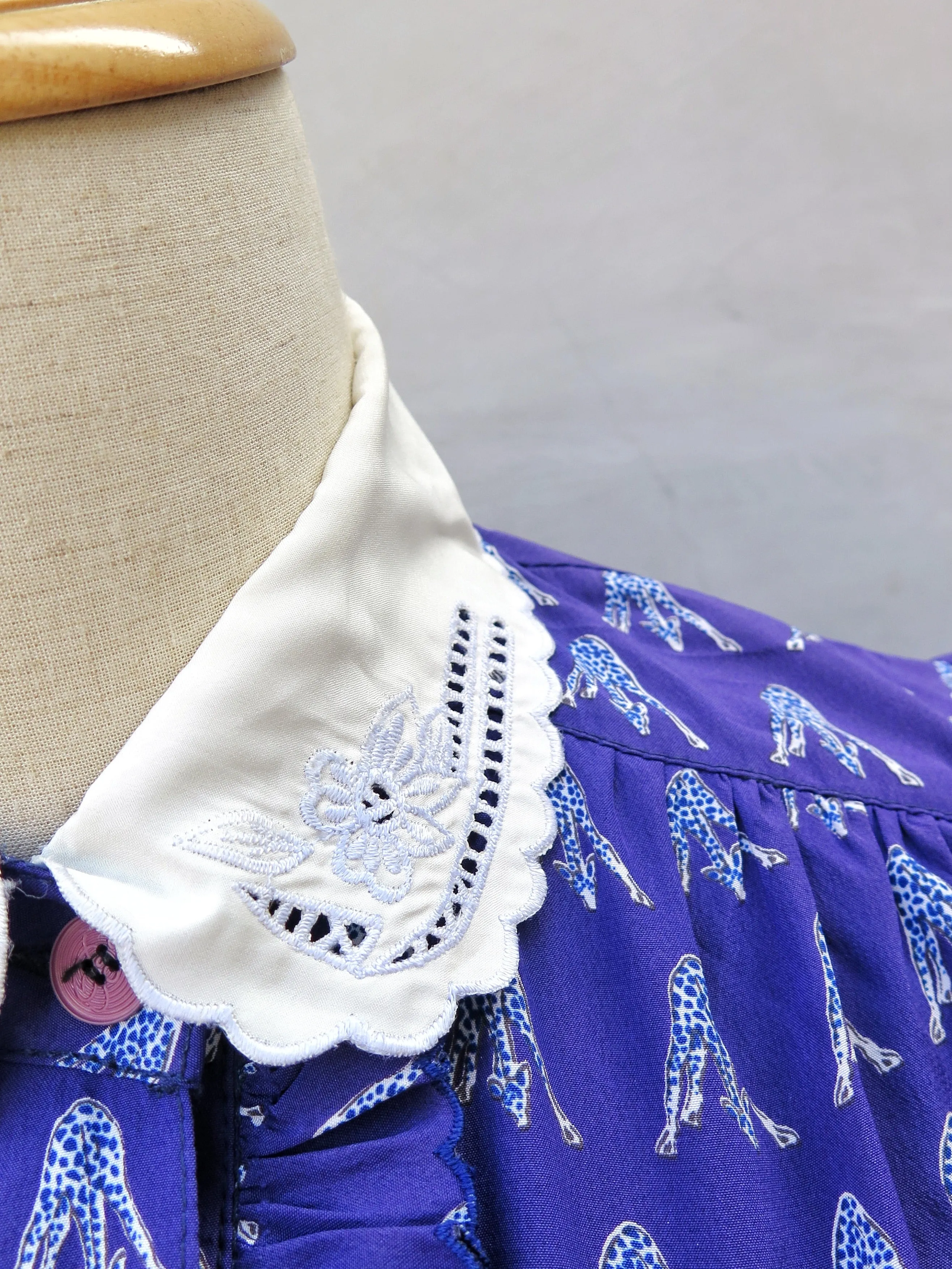 Geronima | Vintage 1960s 1970s Purple giraffes print embroidered collar long sleeve dress