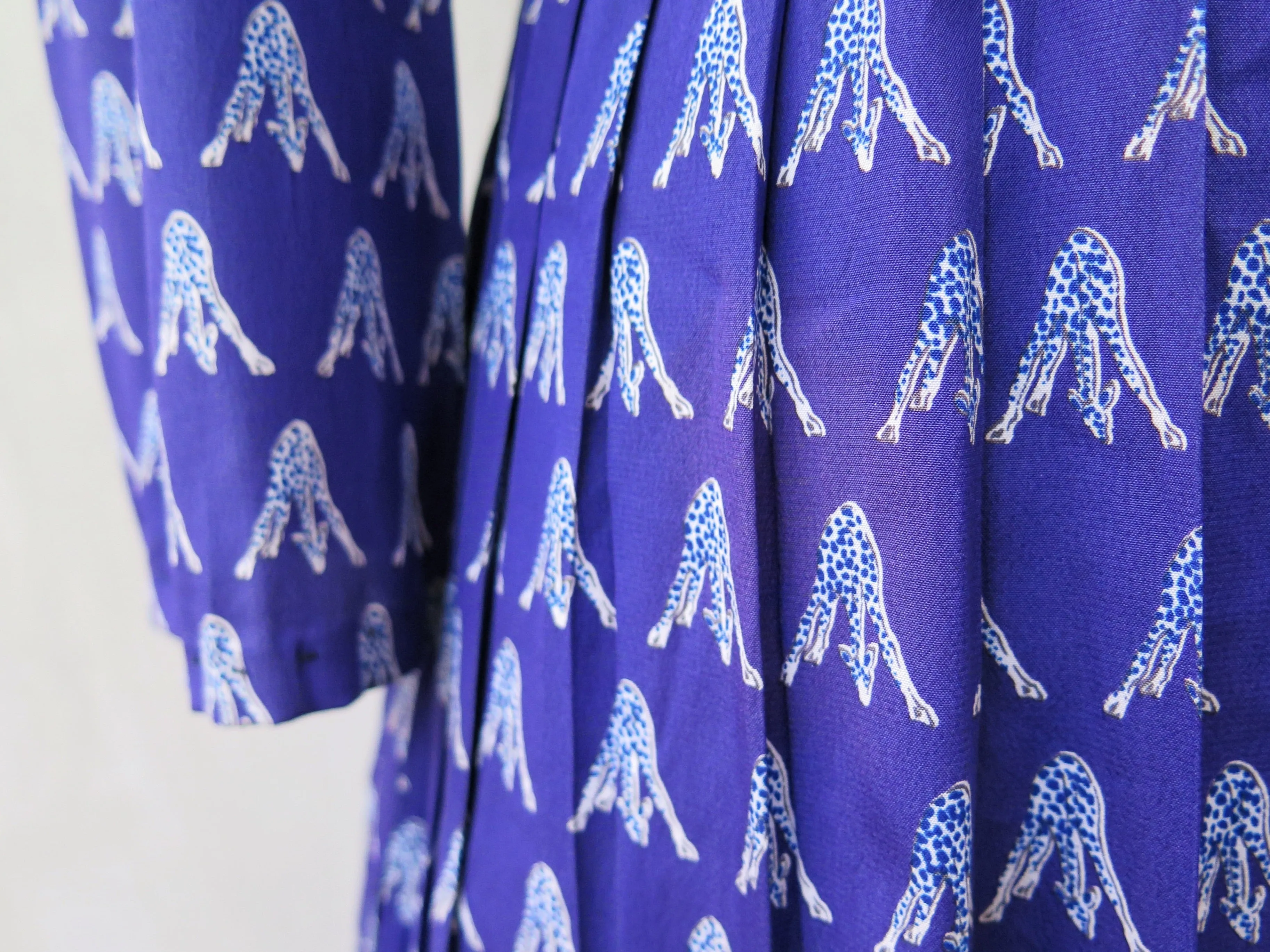 Geronima | Vintage 1960s 1970s Purple giraffes print embroidered collar long sleeve dress
