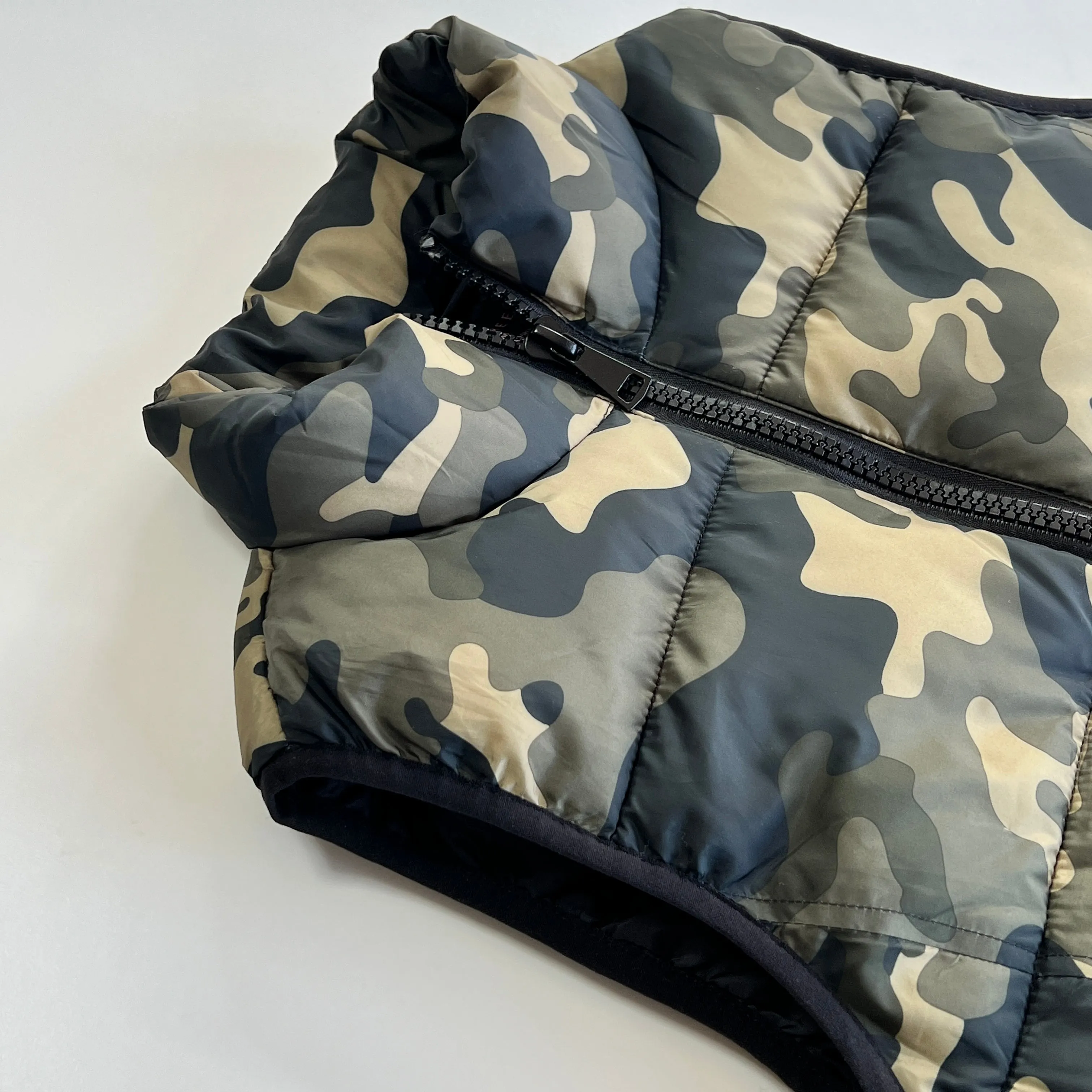 GLOBAL MOOD | OLIVE CAMO VEST