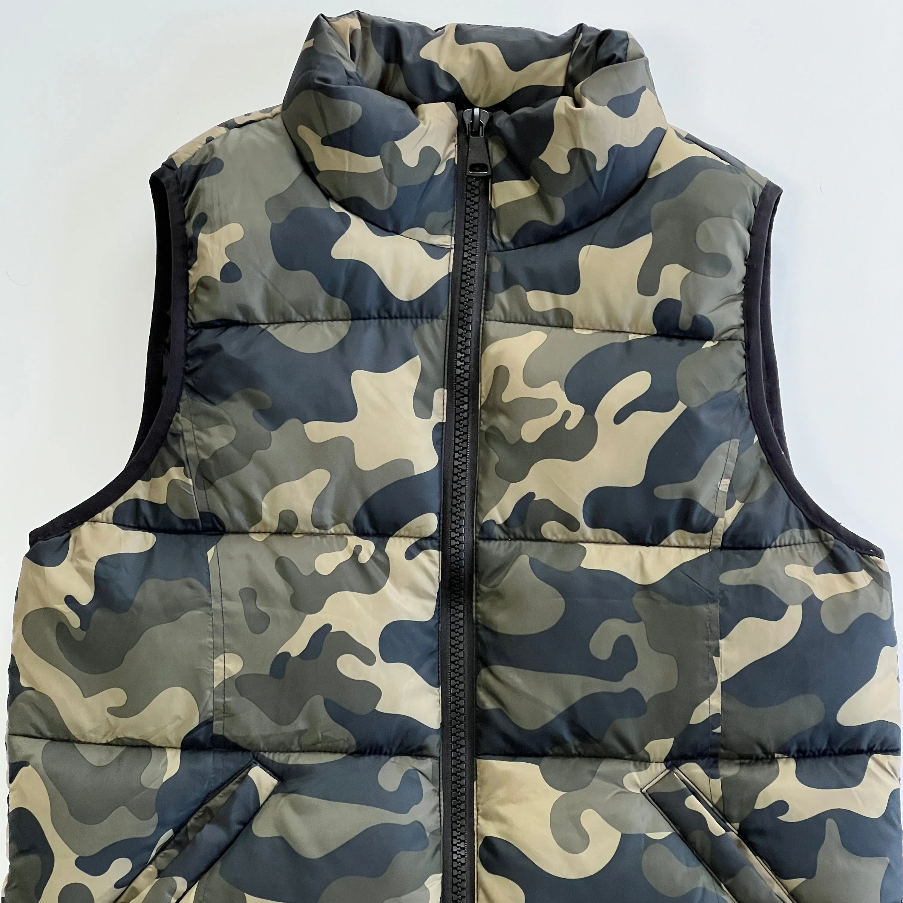 GLOBAL MOOD | OLIVE CAMO VEST