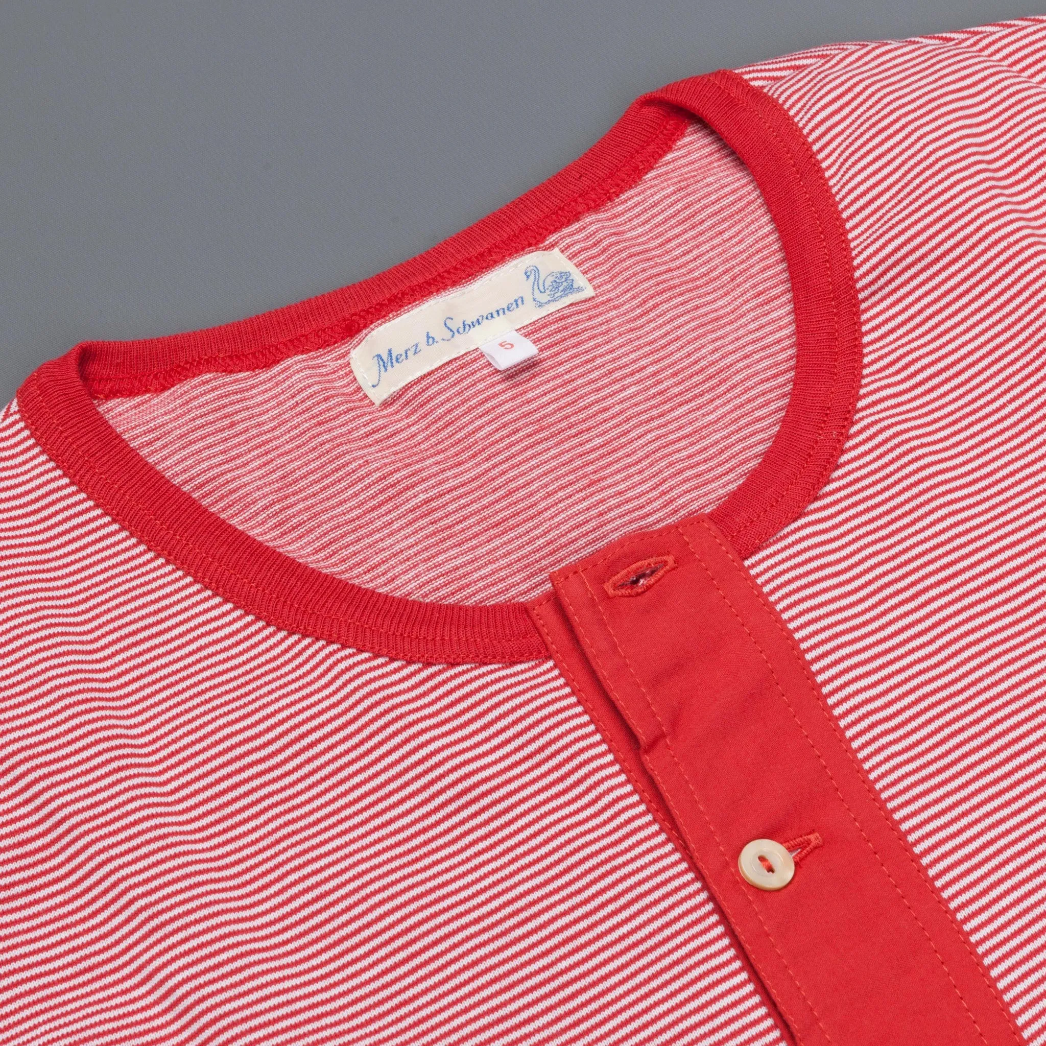 Merz B Schwanen 226 button facing shirt red white stripe