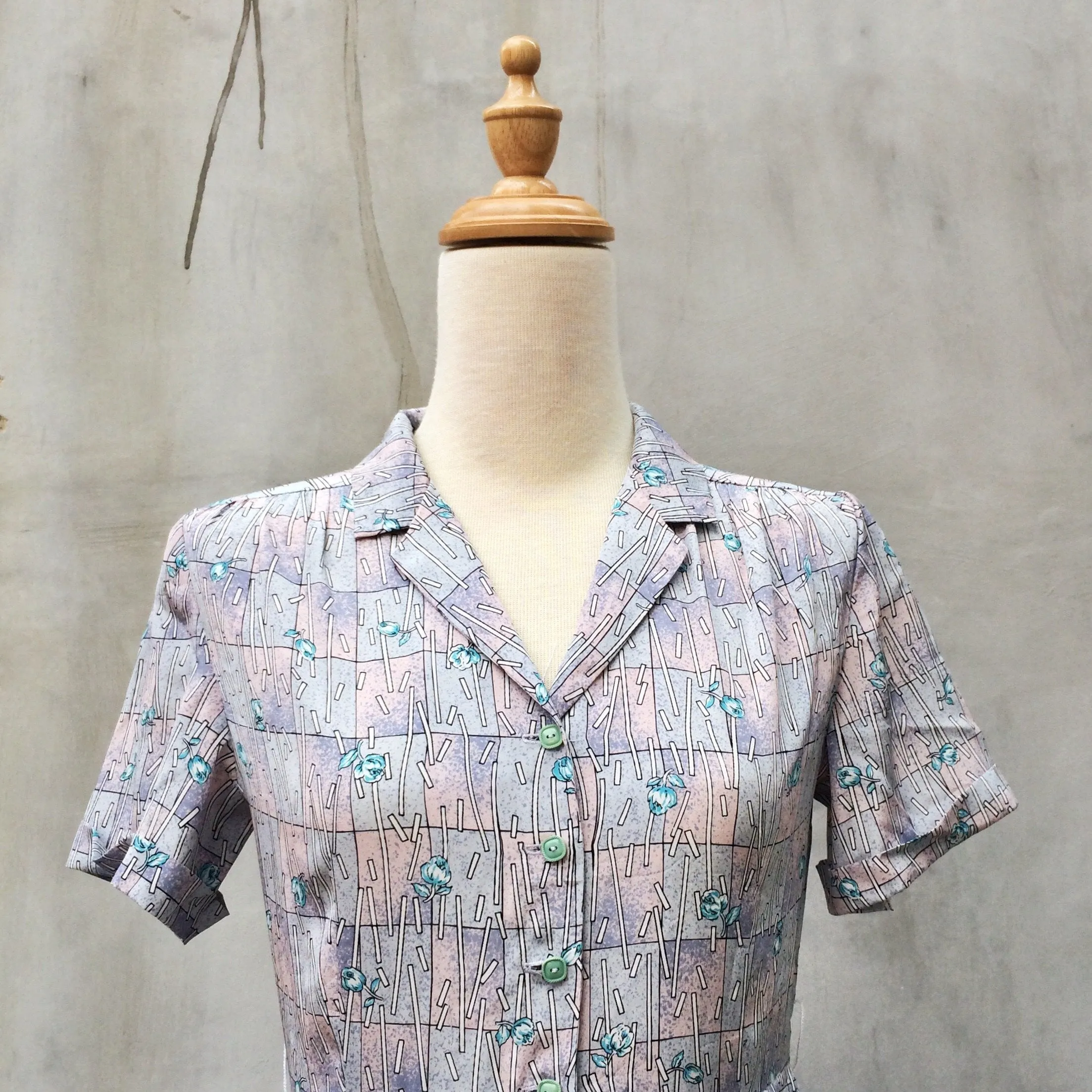 SALE! | Raining Blue Rose | Vintage 1940s shimmering sheen Pink light lavendar Blue Rose shirtwaist Dress
