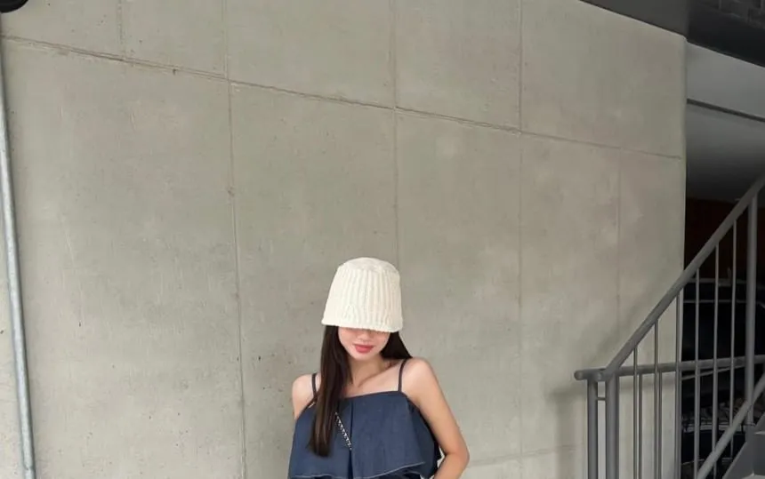 Short-Sleeve Cold-Shoulder Ruffle Trim Blouse / High Rise Wide Leg Pants