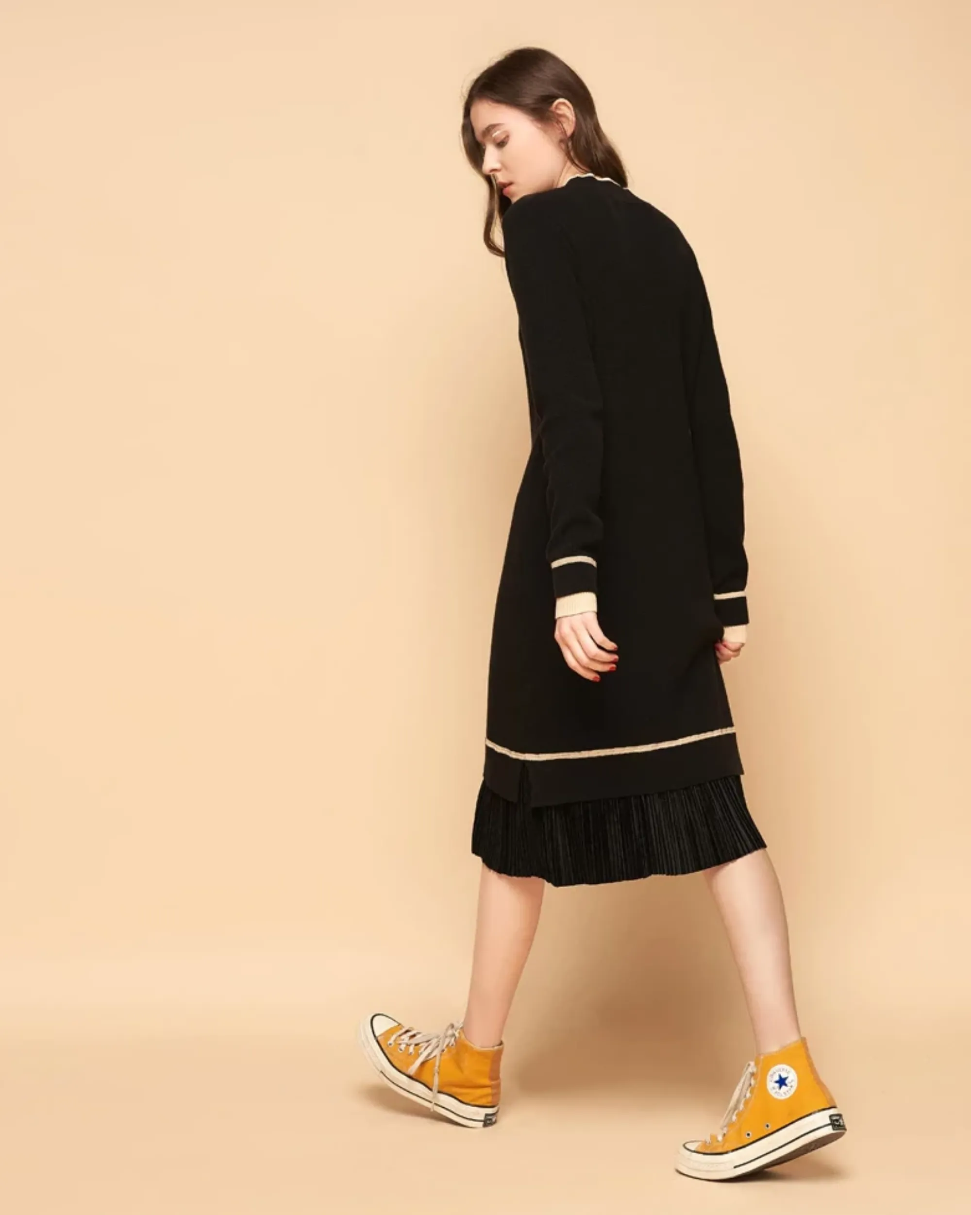 Women's Autumn Knitted O-Neck Long-Sleeved Midi Dress